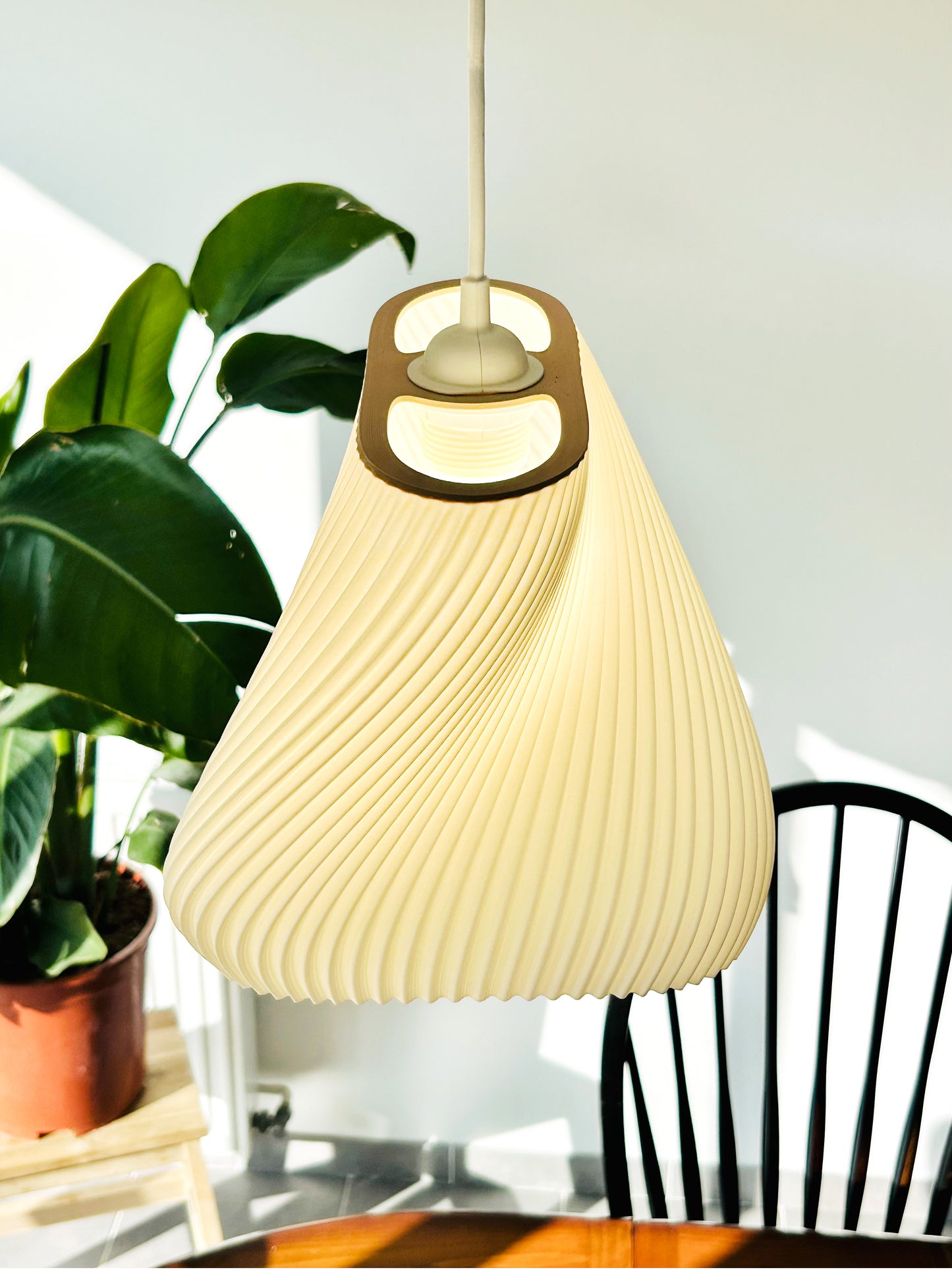 ARYZ Minus Inspired Pendant