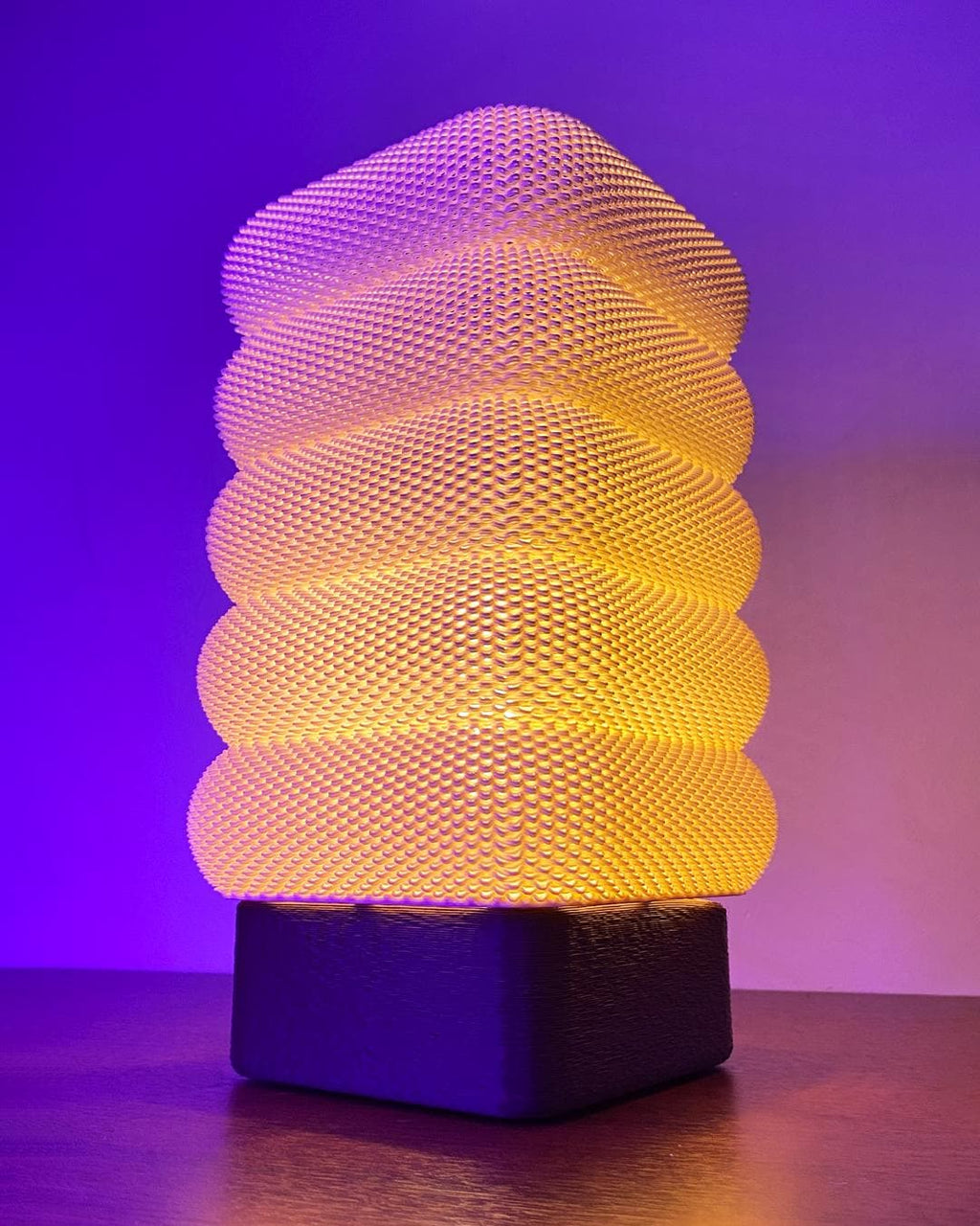 Ribbed lamp shade