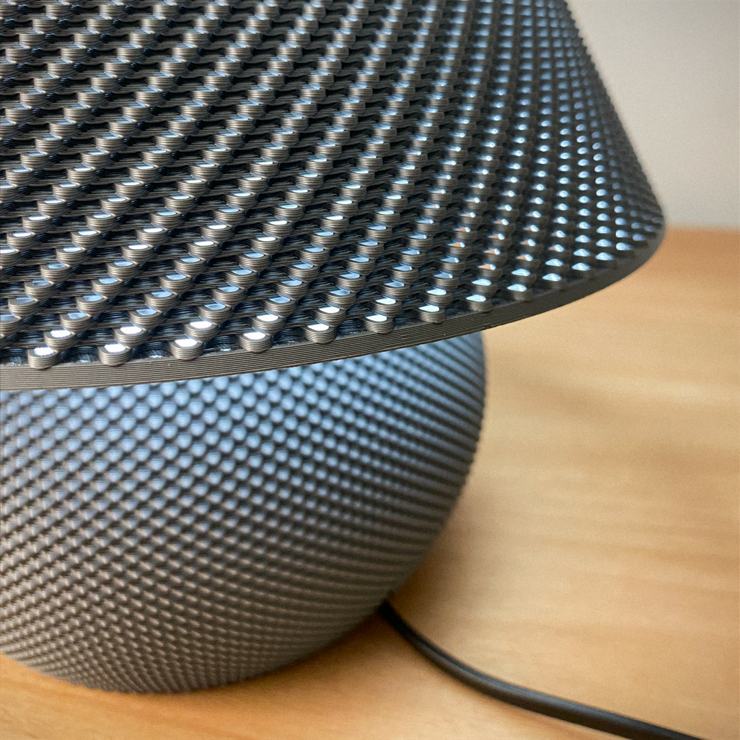 TOKYO Solid Ripplemesh Table Lamp